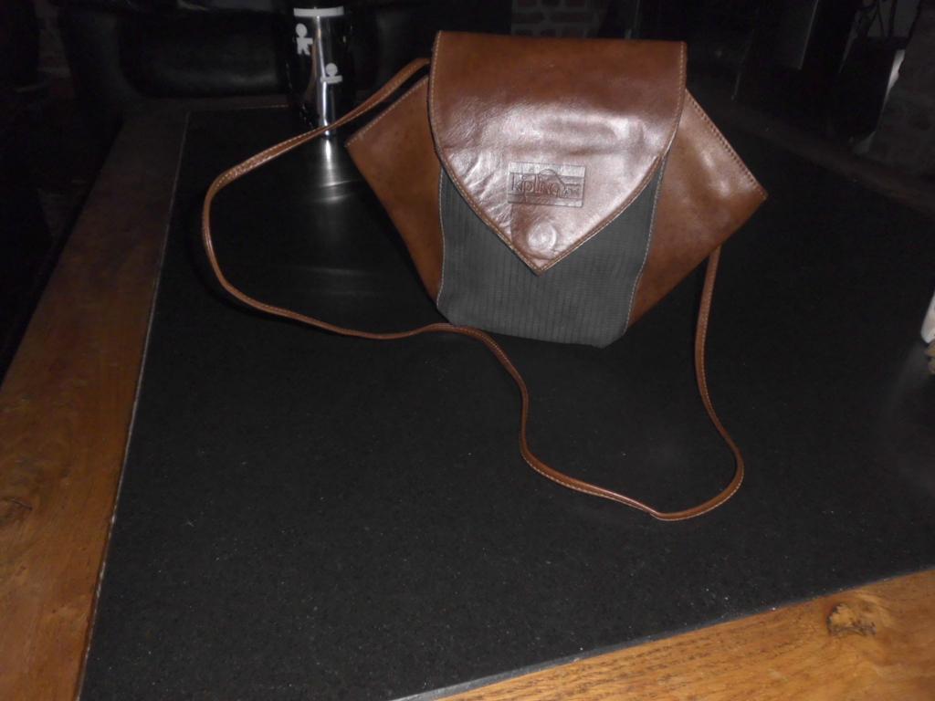 Heel mooie Kipling schouder/heuptas/crossbody in heel goede, Handtassen en Accessoires, Tassen | Damestassen, Ophalen, Zo goed als nieuw