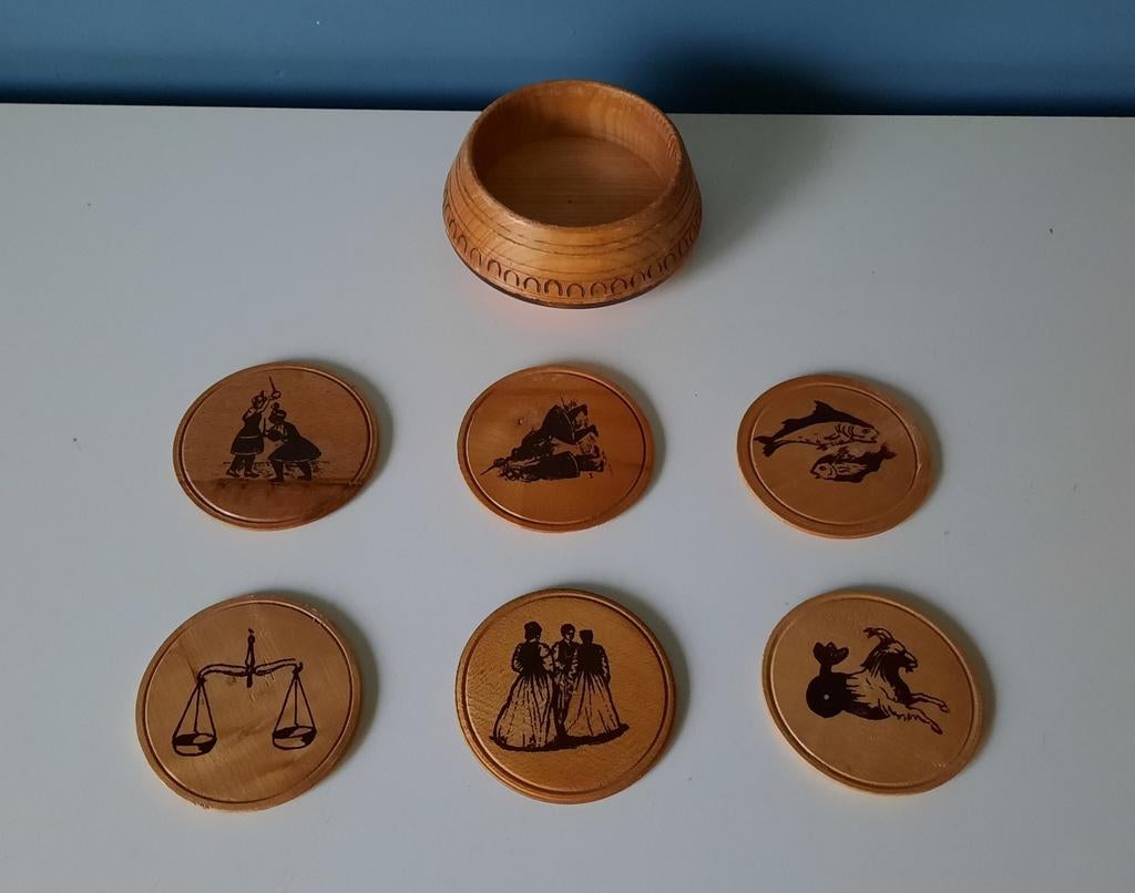 Sous-verres Constellation en bois, Maison & Meubles, Cuisine | Vaisselle, Utilisé, Enlèvement ou Envoi