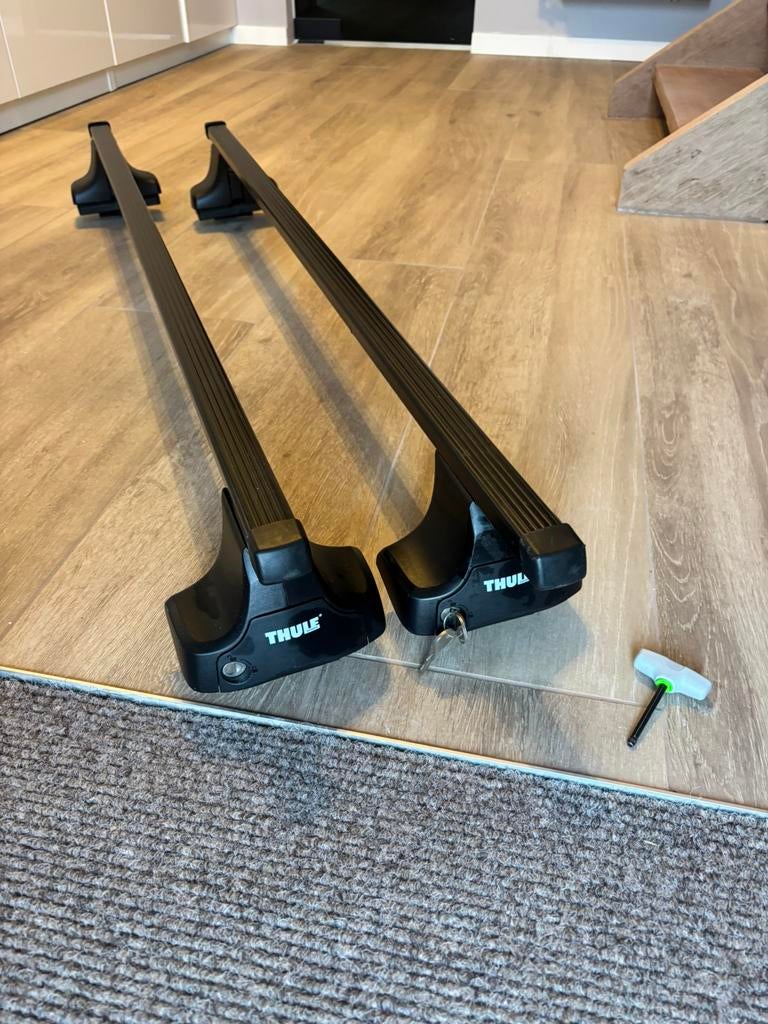 AUDI A4/RS4 dakdragers (glad dak zonder rails), Auto diversen, Dakdragers, Ophalen, Zo goed als nieuw