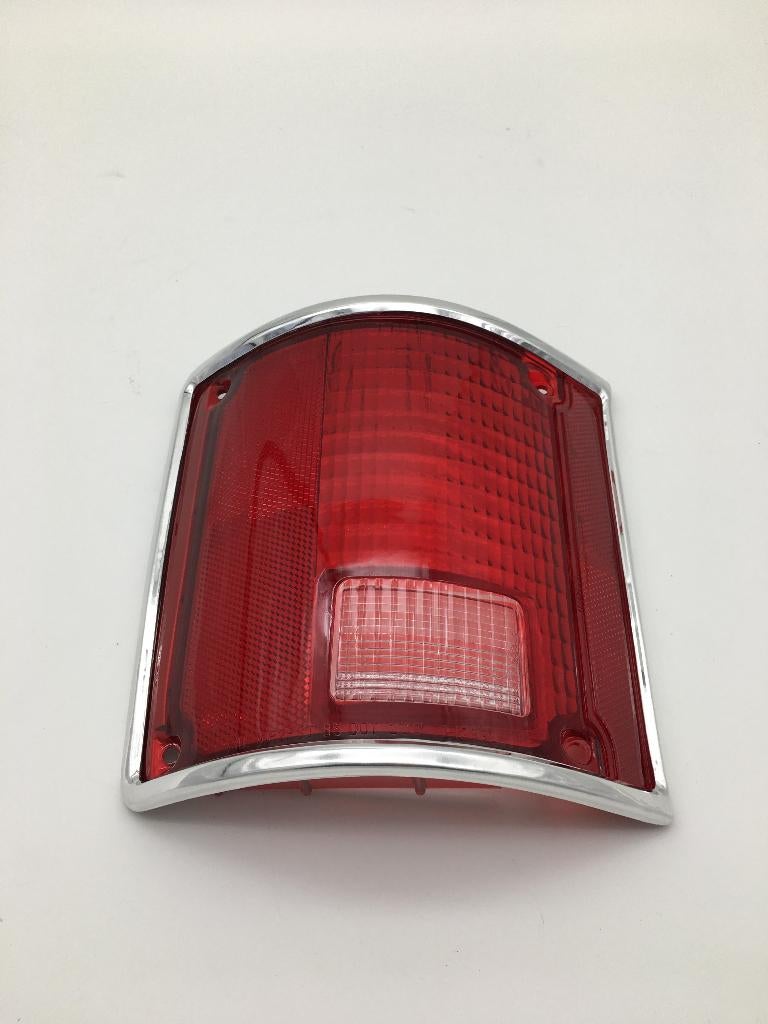 A vendre Cache feu arrière gauche chromé Chevrolet K5 Blazer, Autos : Pièces & Accessoires, Petit matériel, Pièces américaines