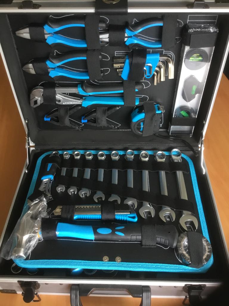 Gevulde materiaalkoffer ( nieuw), Ophalen of Verzenden