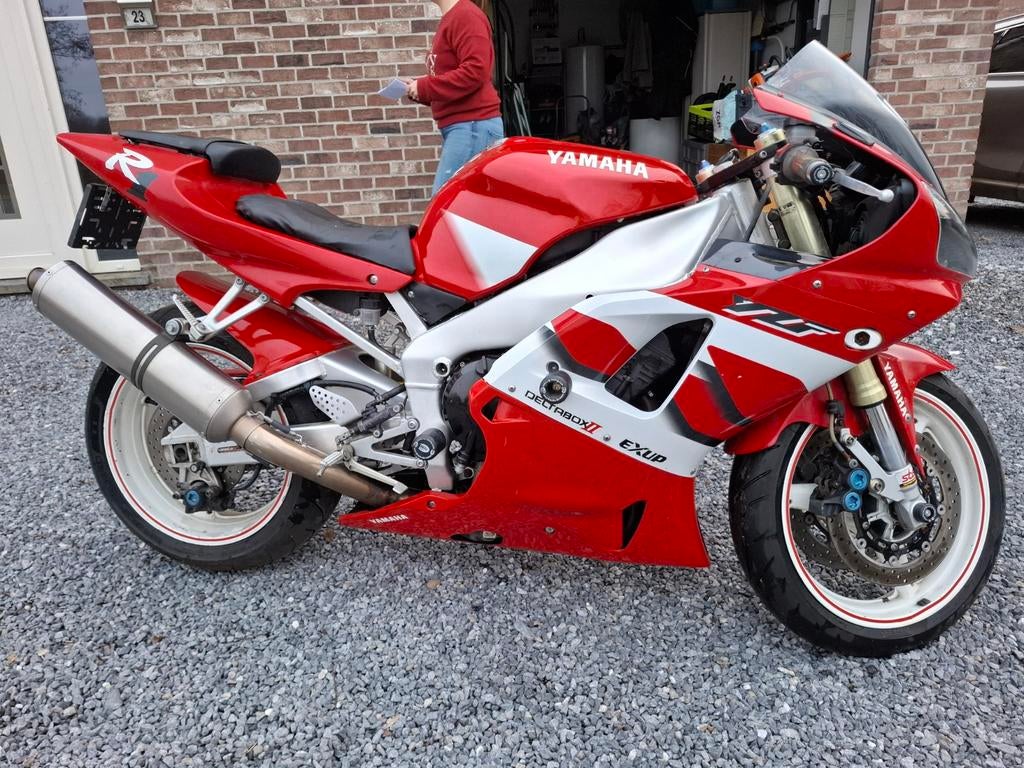 Yamaha r1 yzf, Enlèvement ou Envoi