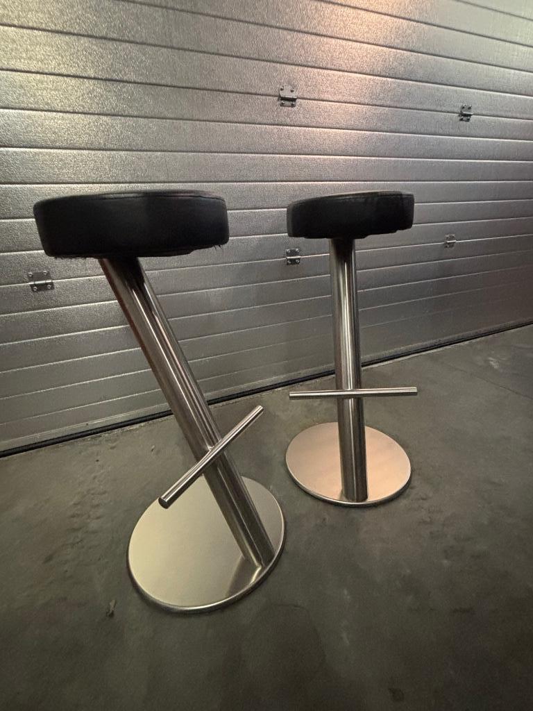 Barkrukken Pedrali, Maison & Meubles, 2 tabourets, Enlèvement, Comme neuf, 60 à 90 cm