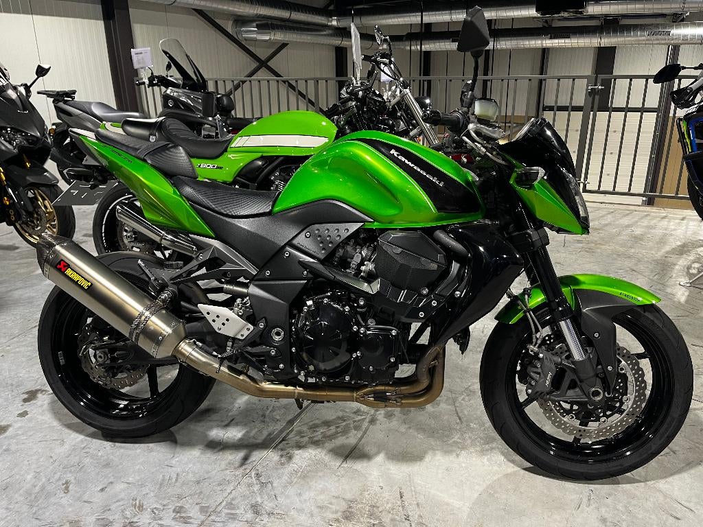 Kawasaki ZR750N - foto 2