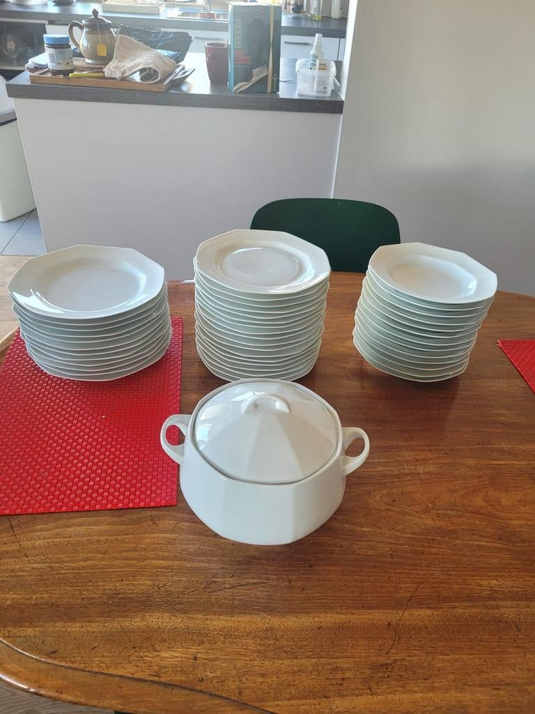 Porcelaines de limoges, Enlèvement