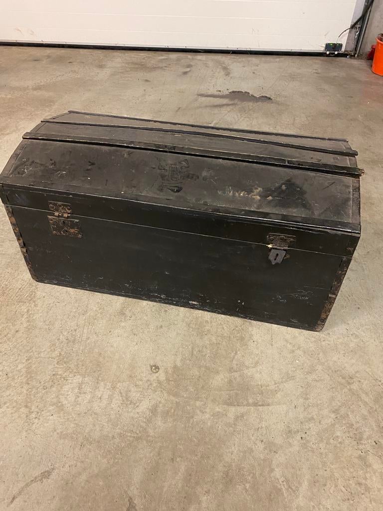 Oude koffer, Ophalen, Zo goed als nieuw, Metaal