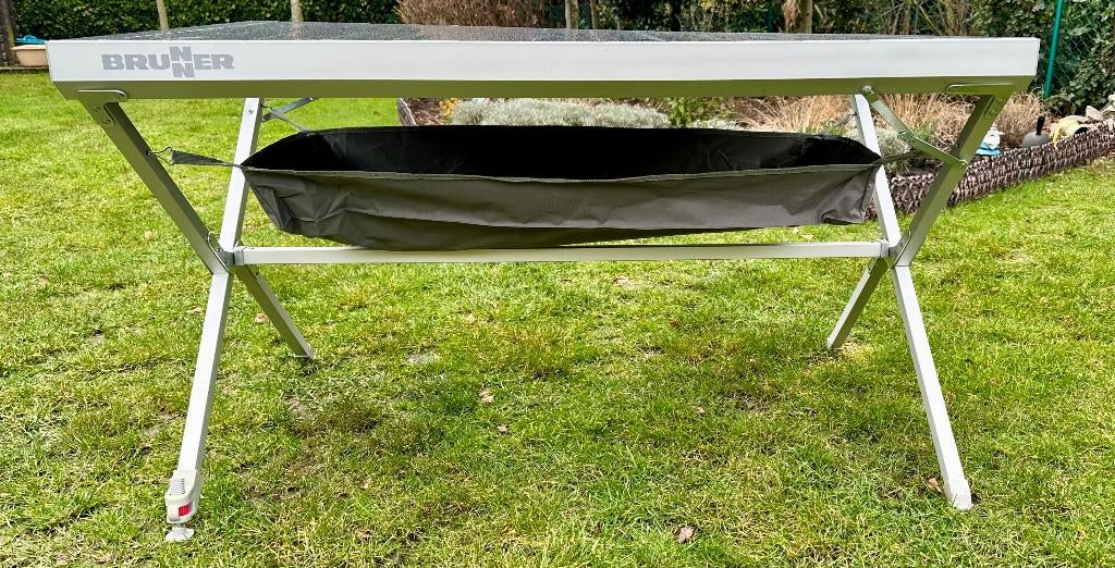 BRUNNER Tafel Titanium 4NG2 Anthraciet, Caravans en Kamperen, Ophalen, Zo goed als nieuw