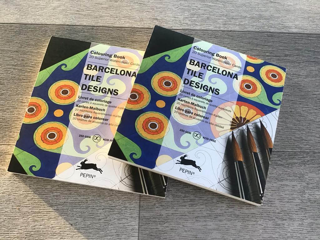 Livres à colorier / Dessins de carreaux de Barcelone, Enlèvement ou Envoi, Comme neuf