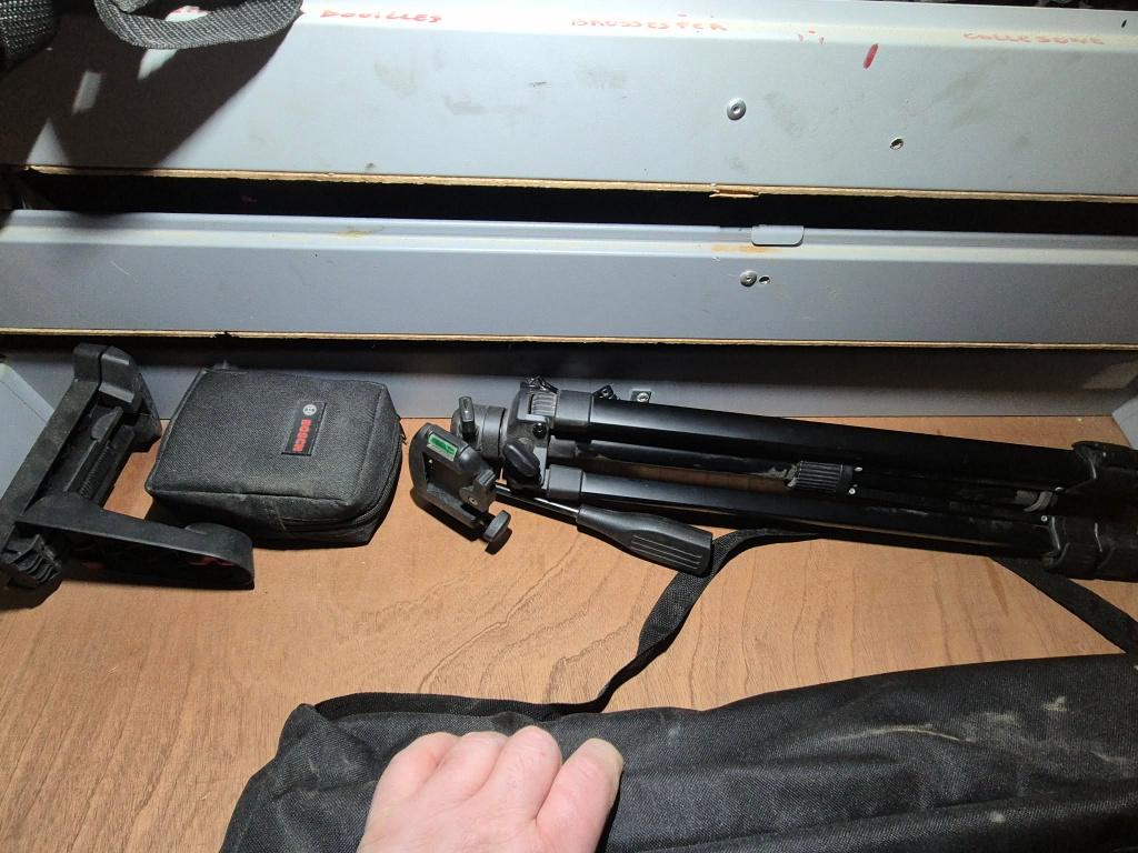 bosch niveau lazer, Bricolage & Construction, Enlèvement, Utilisé, Autres appareils de mesure ou compteurs