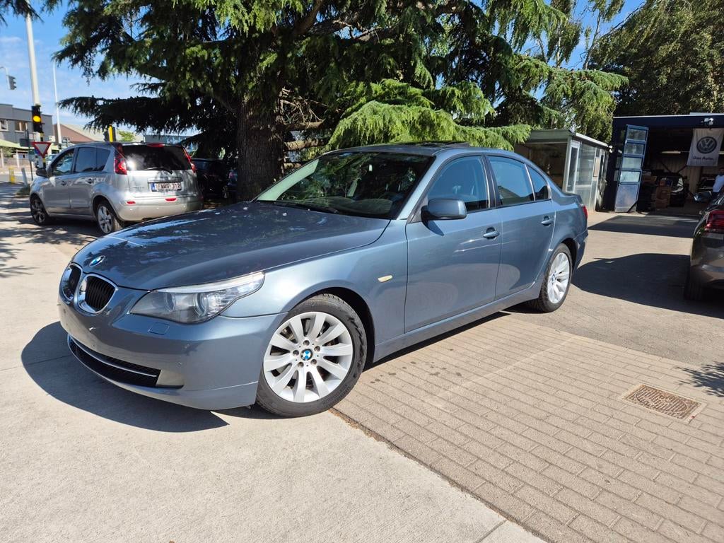 Bmw 520d Euro5 2009 1st eig zeer propere staat, Autos, Euro 5, Entreprise, Boîte manuelle, Entretenue par le concessionnaire