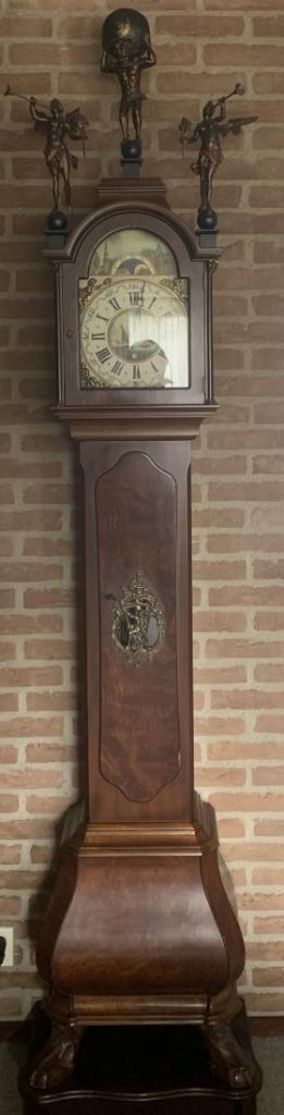 horloge debout Warmink, Enlèvement