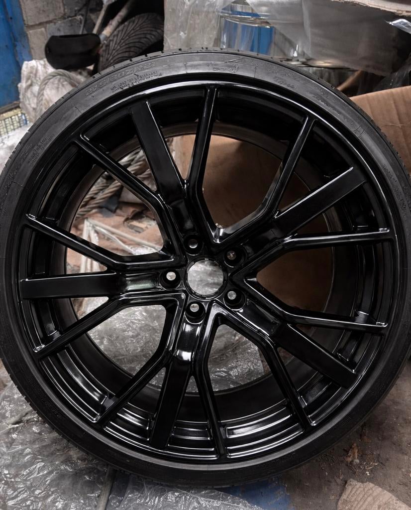 Un kit Audi, Auto-onderdelen, Banden en Velgen, Overig, 275 mm, Banden en Velgen, Nieuw