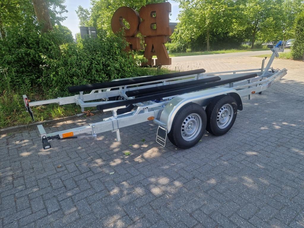 VL2700 - sloep of skiboot trailer - nieuw op stock, Watersport en Boten, Boottrailers, Ophalen, Nieuw, Dubbelassig (tandemas)