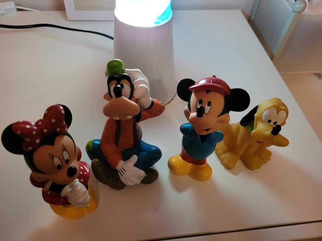 Lot figurines Disney – Mickey, Minnie, Dingo et Pluto