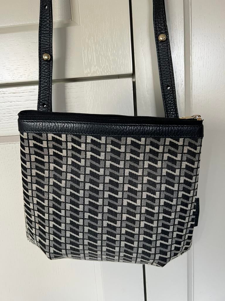 Cross-body handtasje Nathan -zwart, Handtassen en Accessoires, Ophalen of Verzenden, Zwart, Handtas