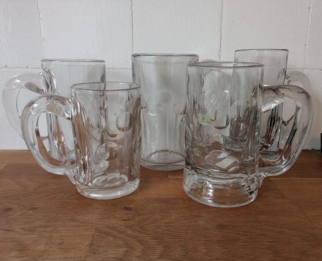 5 antieke bierglazen met oor, zeer zwaar, ca. 1 kilo p/s, Enlèvement ou Envoi