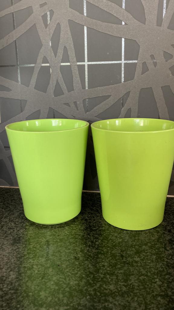 Limoen groenen orchideeën potten/ vazen 2 stuks, Ophalen, Zo goed als nieuw