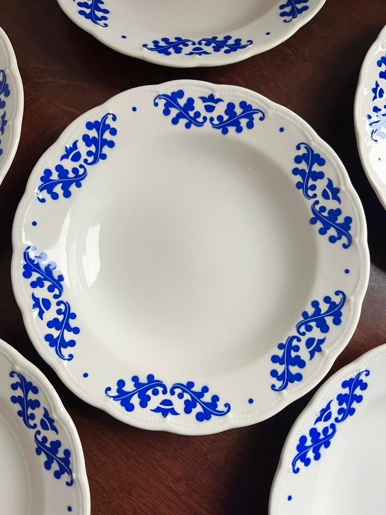 6 assiettes creuses vintage Boch Coronation feuille de chêne, Antiquités & Art, Antiquités | Services (vaisselle) pièces, Enlèvement ou Envoi