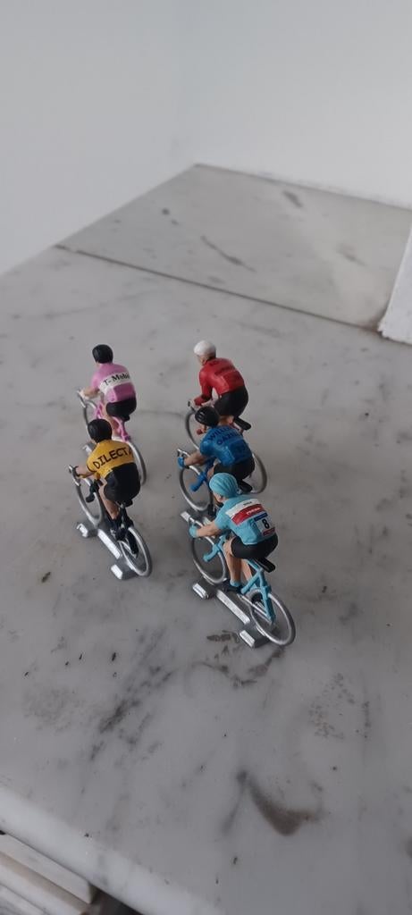 Miniatuur wielrenners retro truitjed, Antiek en Kunst, Antiek | Speelgoed, Ophalen of Verzenden
