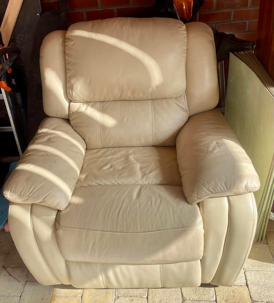 Verstelbare leren fauteuil, Ophalen, 100 tot 125 cm, Leer, Zo goed als nieuw