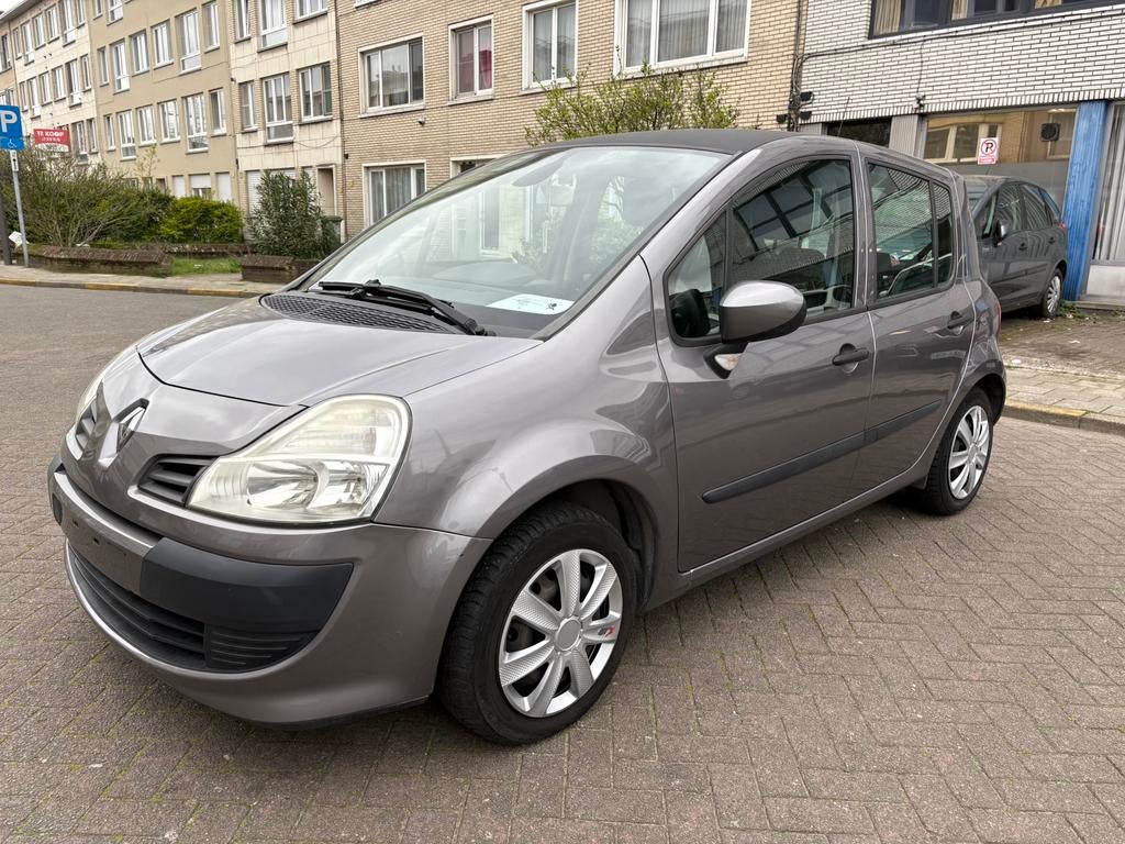 Renault Modus 1.2 Benzine. Met 111.000 km, Auto's, 4 cilinders, Bedrijf, 5 deurs, 1195 cc