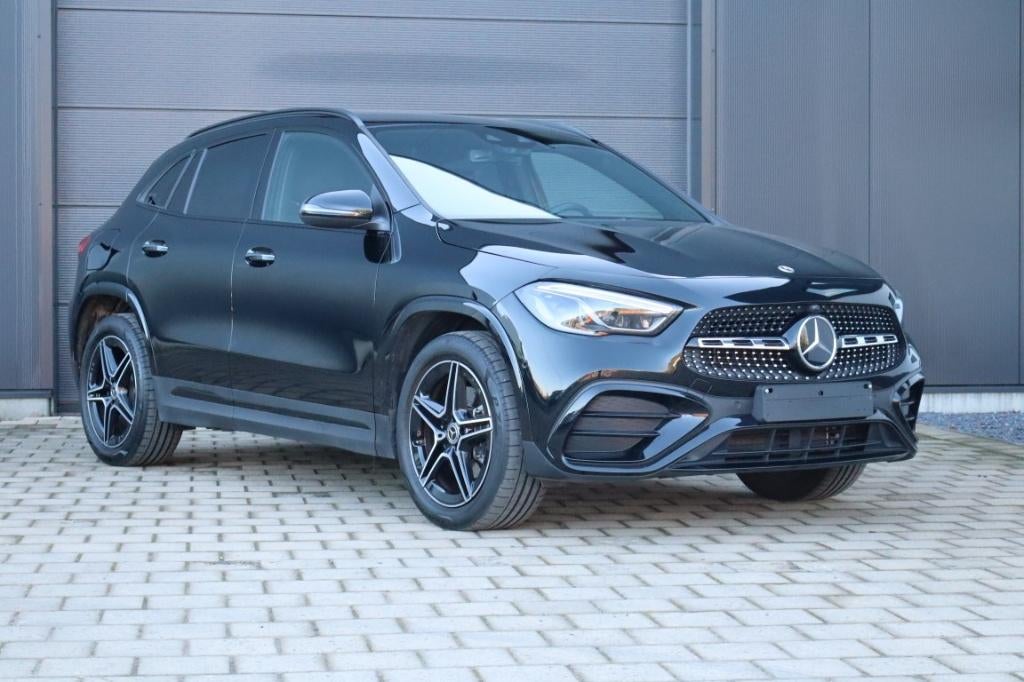 Mercedes-Benz GLA250e AMG Line - Carplay - Keyless - CAM, Autos, Cuir, 1332 cm³, Achat, Euro 6