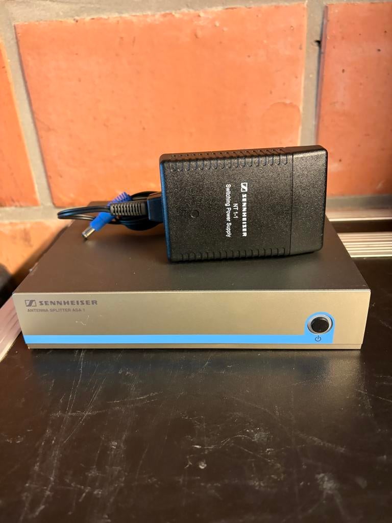 Sennheiser ASA 1 antennesplitter, Muziek en Instrumenten, Ophalen, Zo goed als nieuw