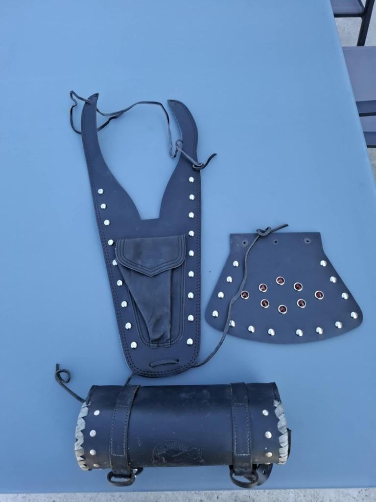 lederen moto accesoires chopper-custom, Motoren, Ophalen of Verzenden, Zo goed als nieuw