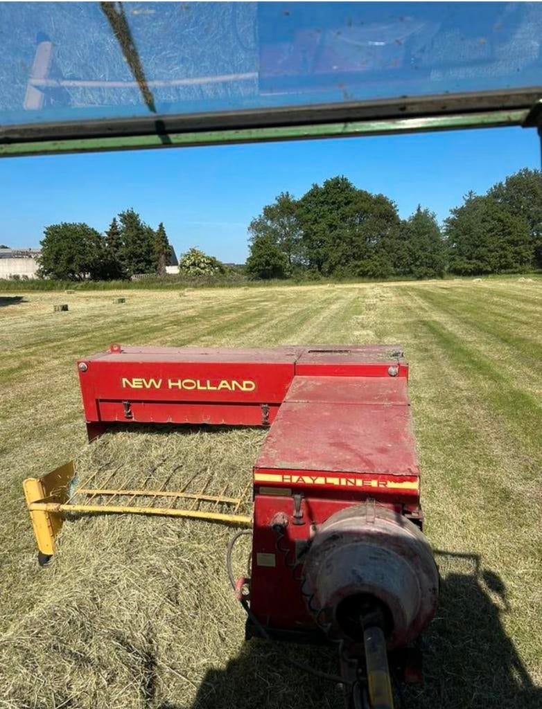 Kleine balen pers, Ophalen, Akkerbouw, Oogstmachine