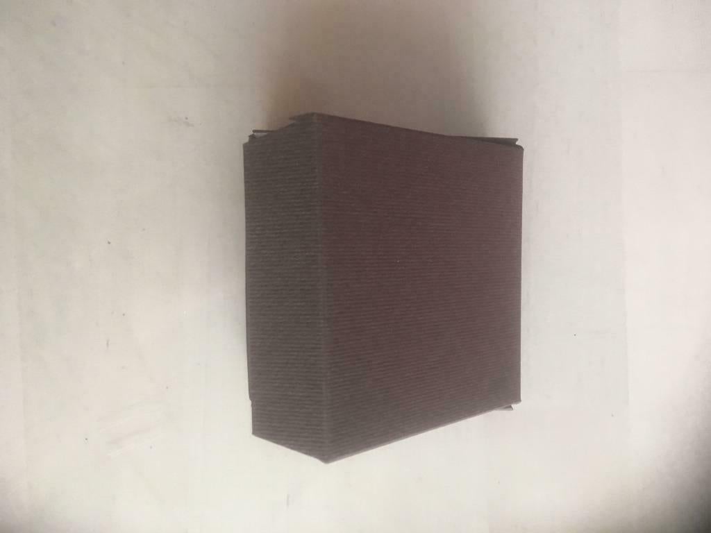 Vierkante doosjes in bruin en wit UITVERKOOP, Ophalen of Verzenden, Nieuw, Kraamcadeau