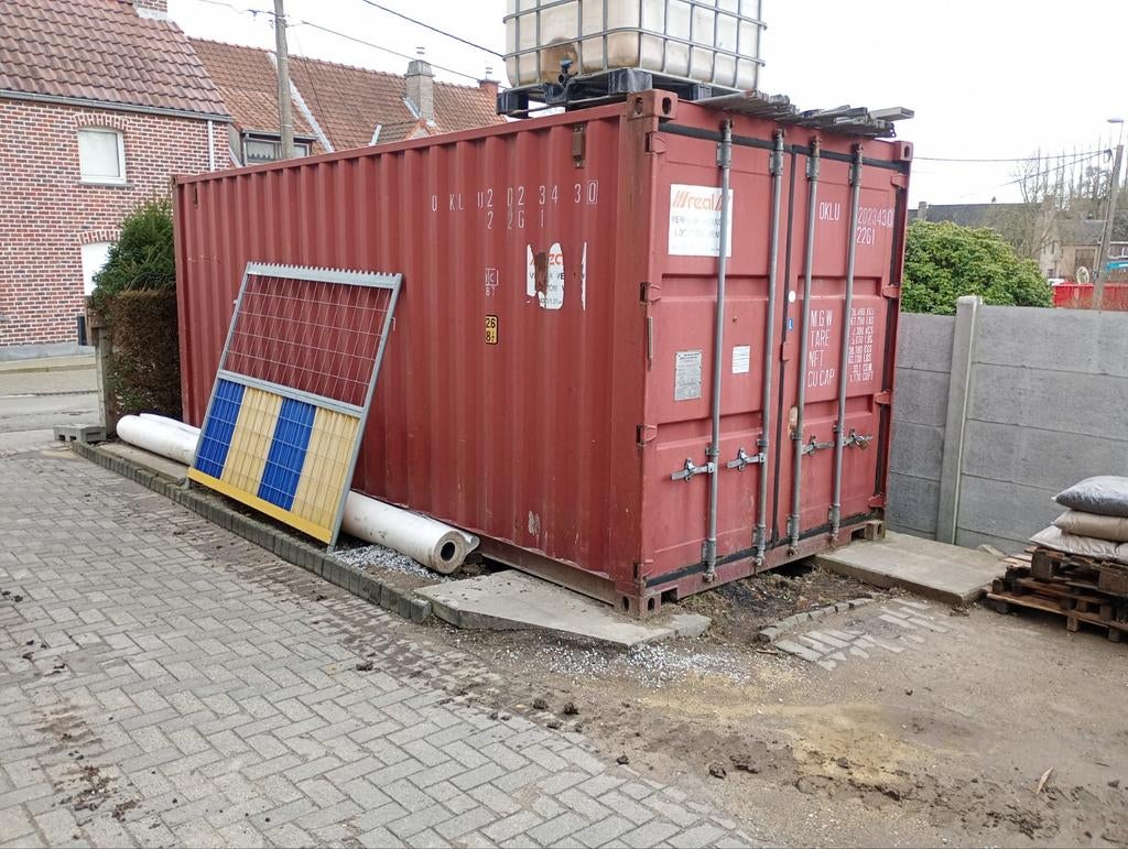 Zee container 20 ft in goede staat, Ophalen