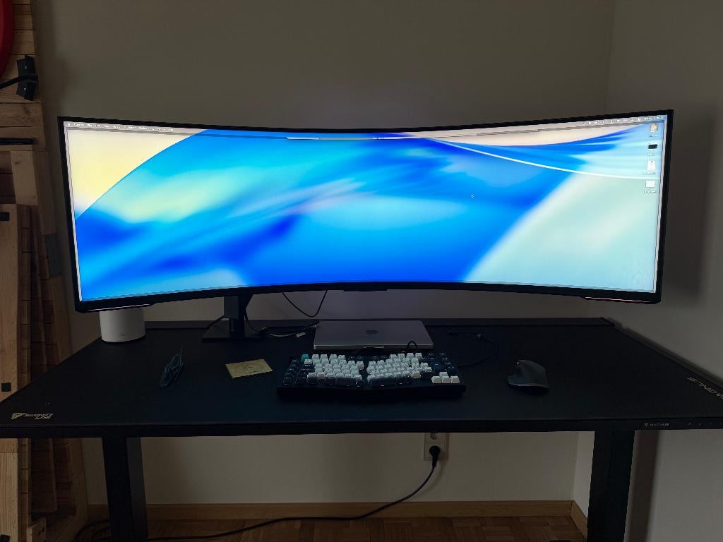 Samsung Odyssey Neo G9 - 57" - 240hz - miniled, Informatique & Logiciels, Gaming, Inclinable, VA, Ultra HD (4K)