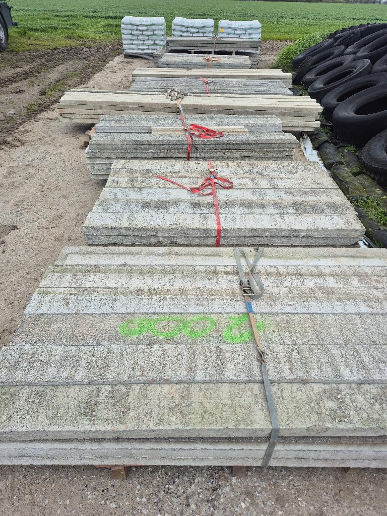 Voorgespannen beton latteien, Doe-het-zelf en Bouw, Metselstenen, Ophalen, Beton