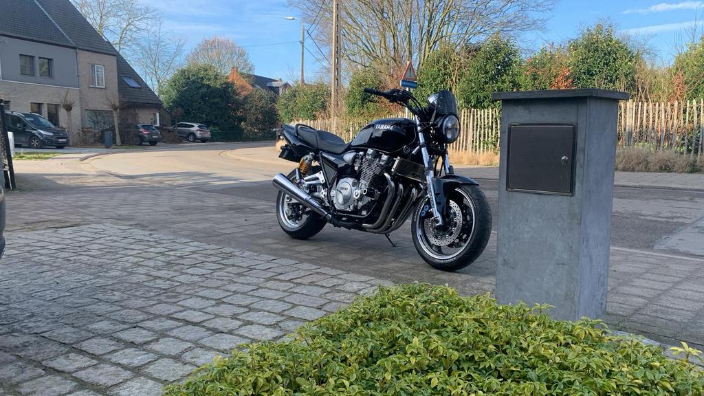 Yamaha xjr1300