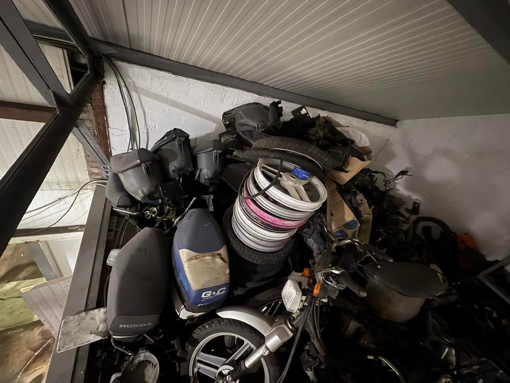 Groot lot honda wallaroo onderdelen, Motoren, Ophalen