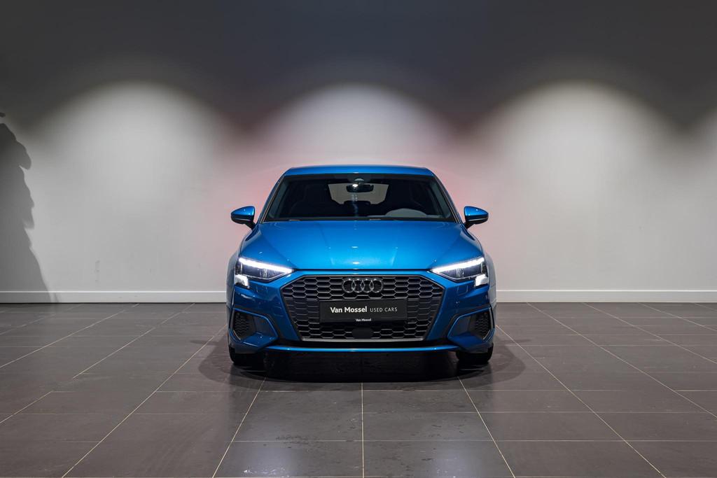 Audi A3 Sportback 35 TFSi 1.5 Attraction | S-Line Int. | Car, Stof, 4 cilinders, Blauw, Regensensor