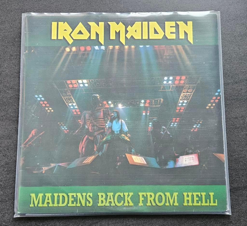 Iron Maiden  - Maidens back from hell, Cd's en Dvd's, Verzenden, Zo goed als nieuw