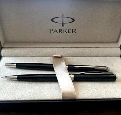 Coffret stylo bille et porte-mine Parker Sonnet, Collections, Stylos, Enlèvement ou Envoi, Stylo, Comme neuf, Avec boîte