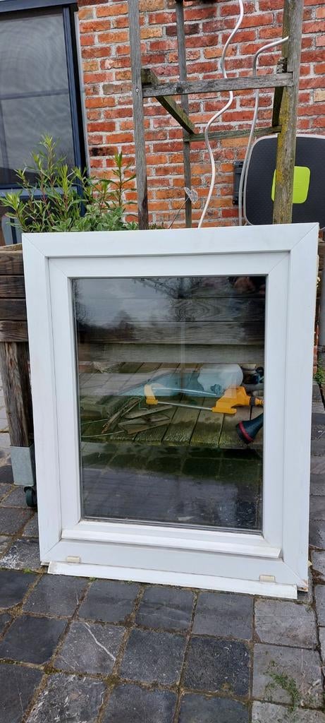 Fenêtre en PVC blanc avec double vitrage ouvert/clip, Bricolage & Construction, Châssis & Portes coulissantes, 75 à 150 cm, 75 à 150 cm