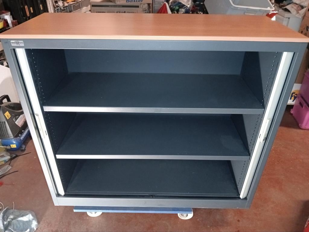 Ijzeren roldeur kast met 2 liggers  top 2 de hands, 25 à 50 cm, Comme neuf, 100 à 150 cm, 100 à 150 cm