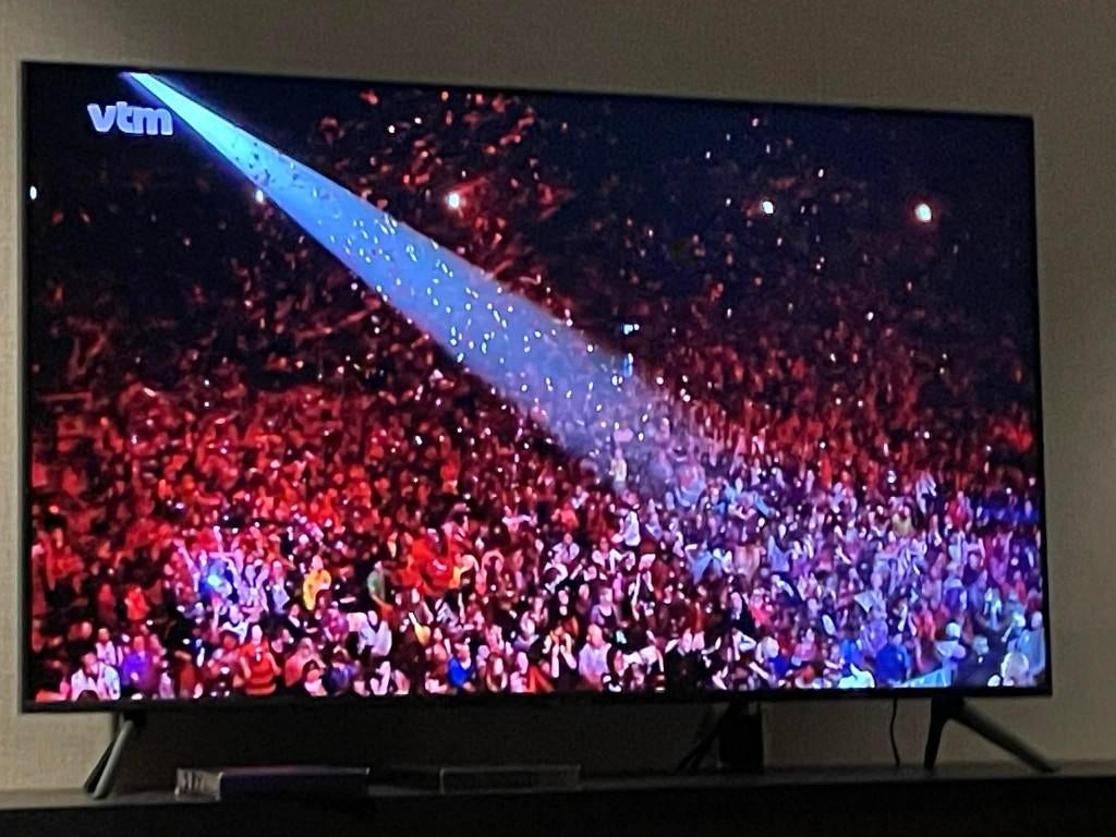 Samsung Tv toestel . zeer weinig gespeeld., Ophalen, LED, 50 Hz, Zo goed als nieuw