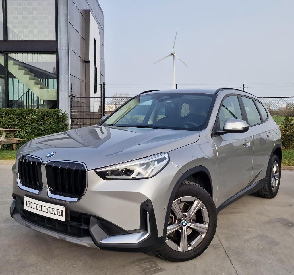 BMW X1 sDrive 18|X-Line|Caméra|Carplay|Navi|CC, Autos, Argent ou Gris, Achat, Euro 6, Entreprise