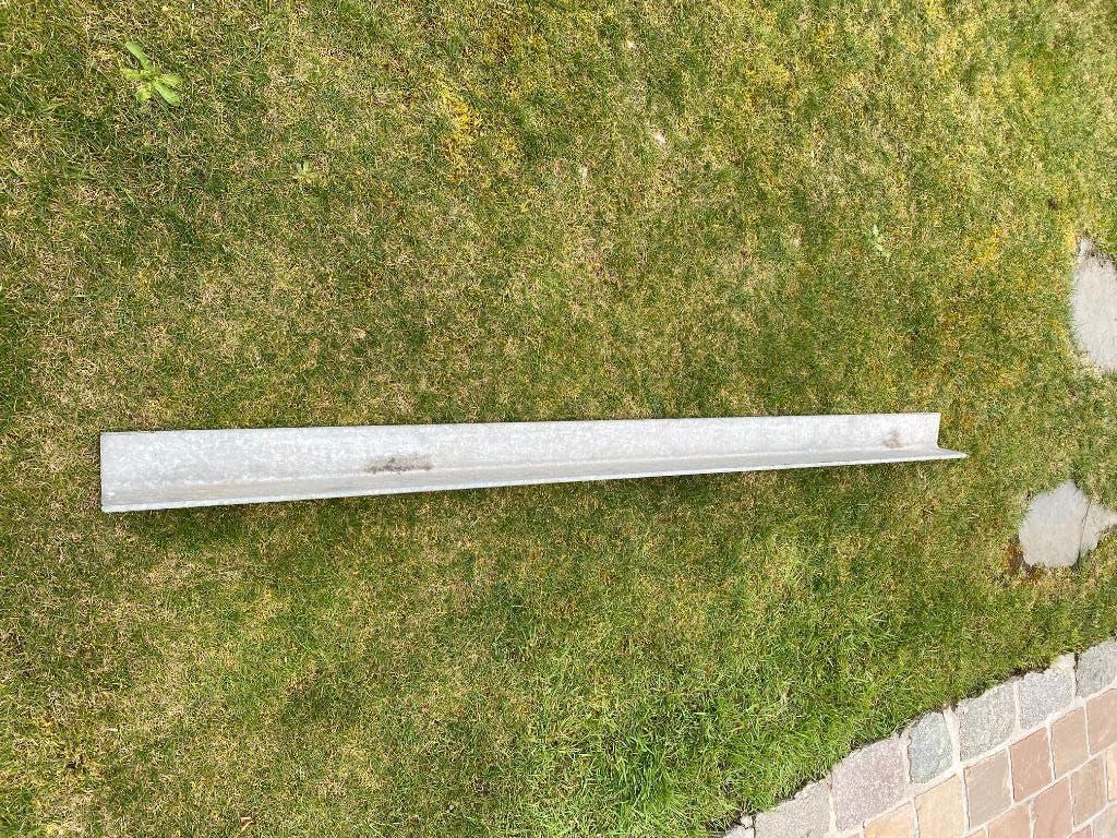 Cornière galvanisée 80 mm x 80 mm x 8 mm longueur 150 cm, Bricolage & Construction, Enlèvement, Neuf, 100 à 250 mm, Autres types