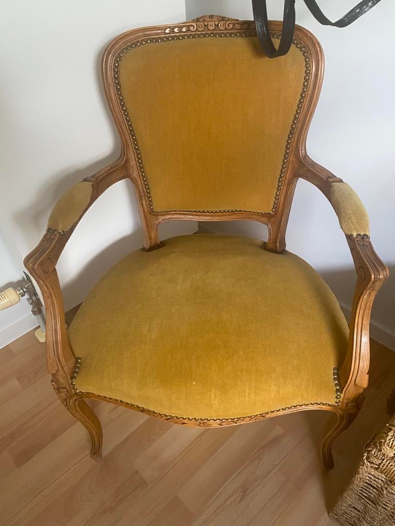 Fauteuil ancien refait a neuf, Antiquités & Art, Enlèvement