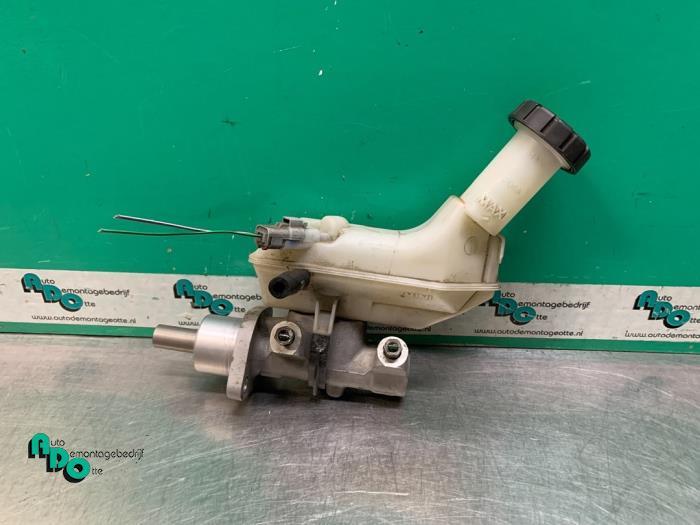 Cylindre de frein principal d'un Renault Clio (Clio 3 06-), Renault, -, 3 mois de garantie, Utilisé