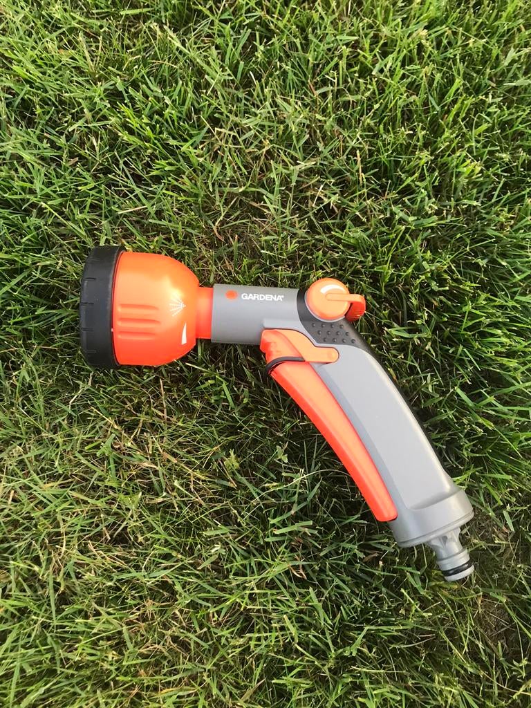 A vendre PISTOLET d’ARROSAGE * GARDENA *, Comme neuf