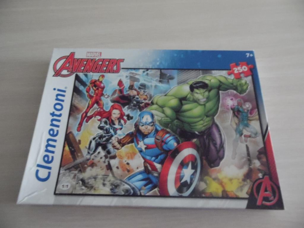 CLEMENTONI MARVEL AVENGERS LEGPUZZEL VAN 250 STUKJES, Ophalen of Verzenden, Meer dan 50 stukjes, Zo goed als nieuw, 6 jaar of ouder