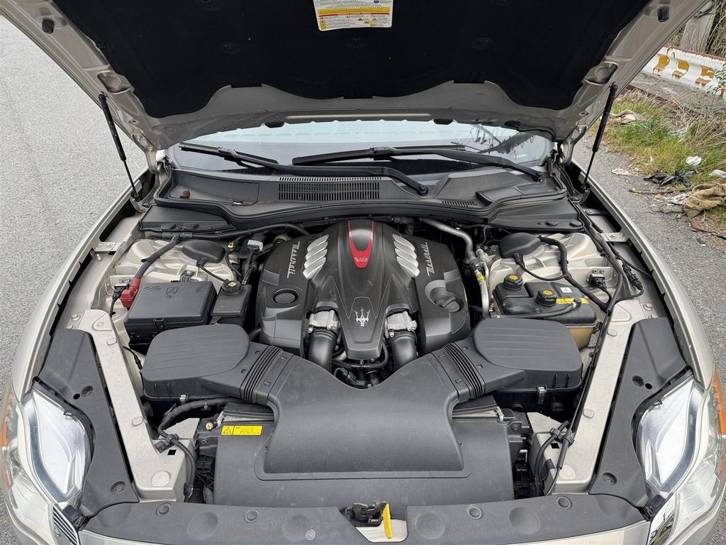 Maserati Quattroporte GTS V8 2014 Uniek (Prijs=Incl 21% BTW), Auto's, Maserati, Automaat, Beige, Bedrijf, Berline