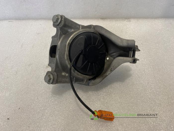 Motorsteun van een Porsche Macan, Auto-onderdelen, Ophanging en Onderstel, Porsche, Gebruikt, 3 maanden garantie, Ophalen of Verzenden