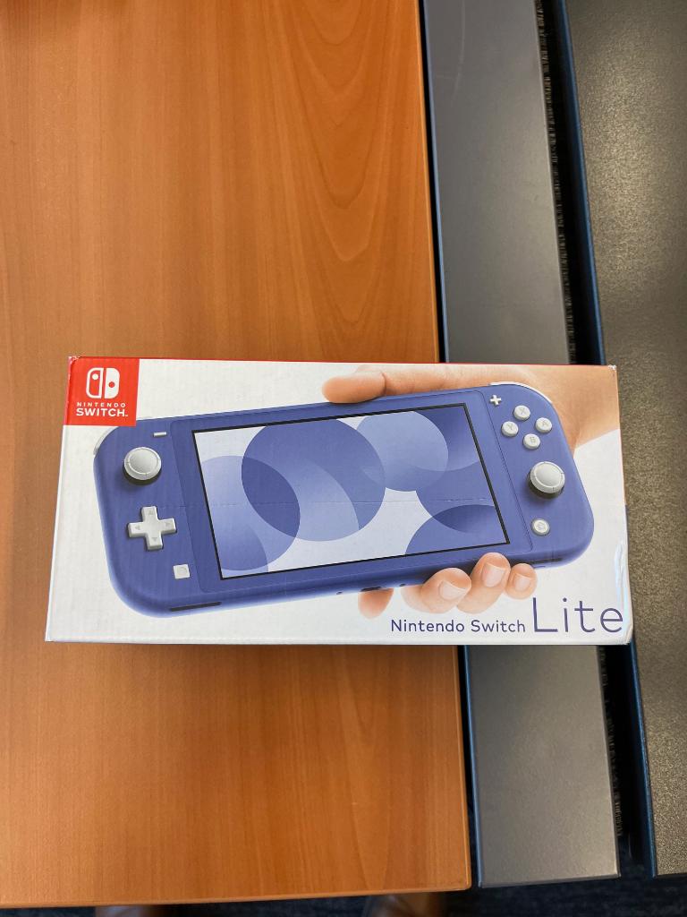 Nintendo Switch Lite, Games en Spelcomputers, Spelcomputers | Nintendo Switch Lite, Ophalen, Overige kleuren, Nieuw